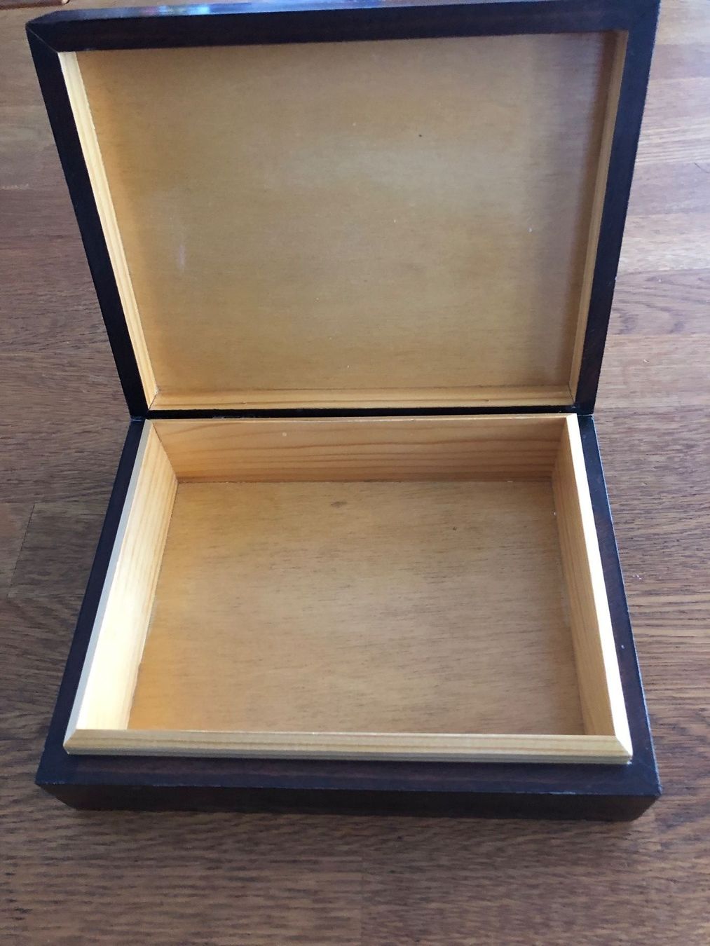 Altro in Decorazioni & Accessori: Schöne Holzbox – Usato da Ebikon venduto da Radeon0 5