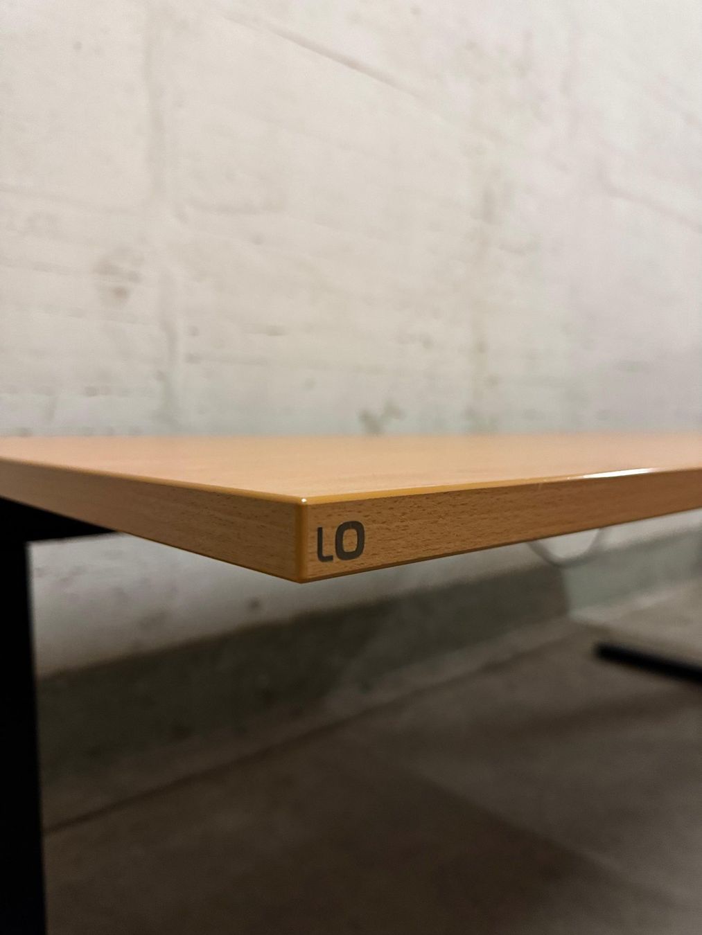 Scrivanie: Lista Office elektr. verstellbarer Sitz-/Stehtisch – Usato da Zürich venduto da dom_l879 1