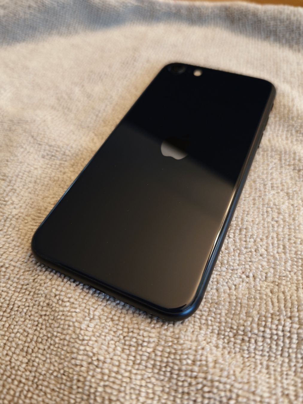 Apple Telefoni cellulari / Smartphones: Apple iPhone SE 2022 - 64 GB – Usato da Volketswil venduto da Dbx_856 4