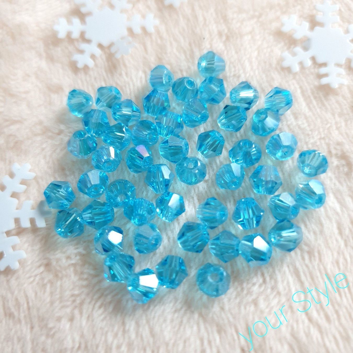 Perlen (unechte): 100 Stk. Glas- Perlen 4mm aquamarine AB – Neu und originalverpackt aus Oberglatt ZH von -your-Style- 1