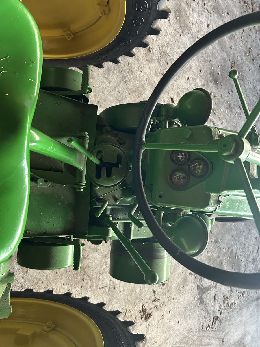 John Deere Trattori: Traktor John Deere Modell A – Usato da Herisau venduto da Wildheuer1986 8