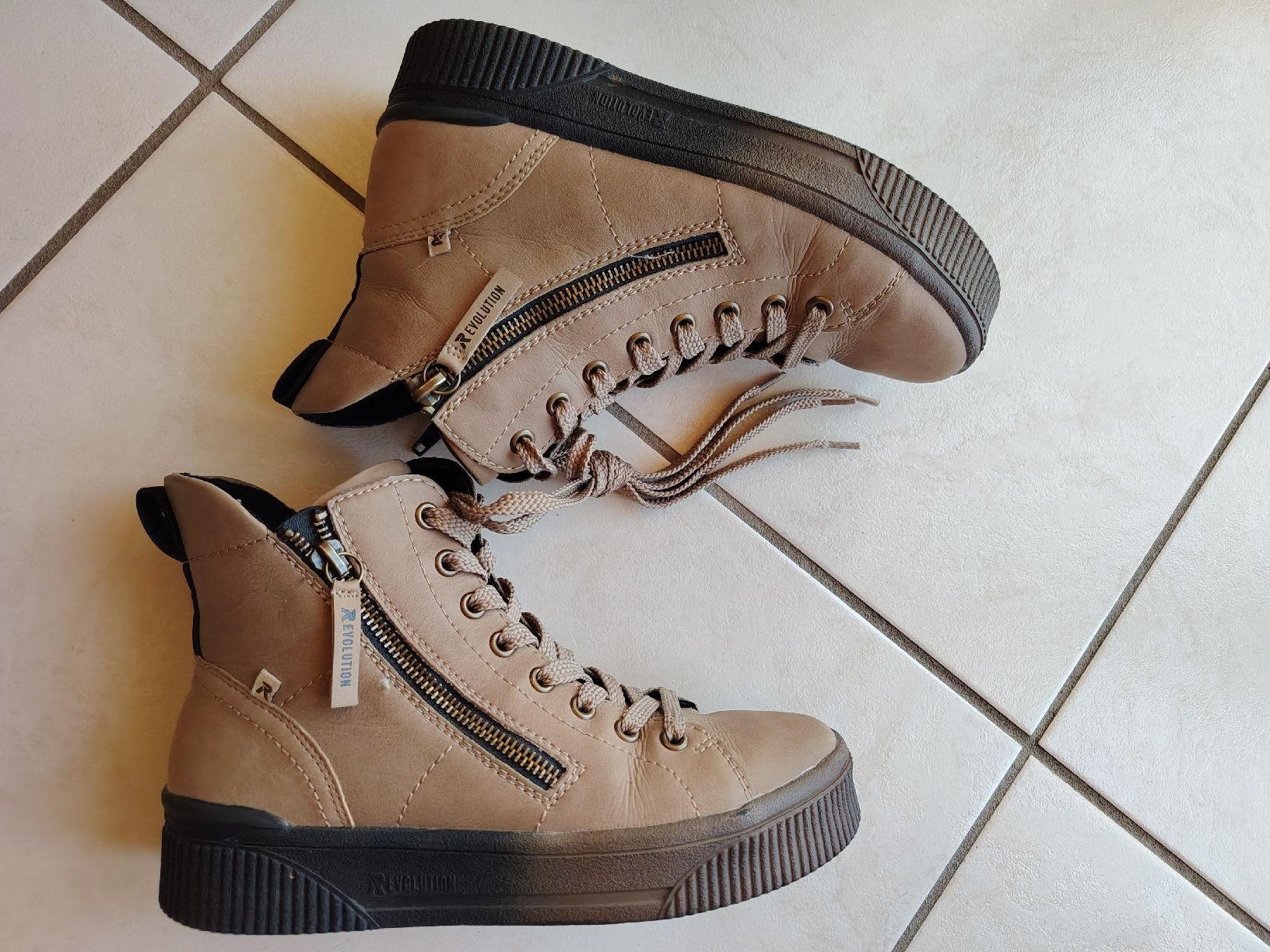 Rieker Scarpe da donna: rieker r-evolution baskets montantes pointure 36 – Nuovo (secondo la descrizione) da Le Locle venduto da Oldthingslover 2