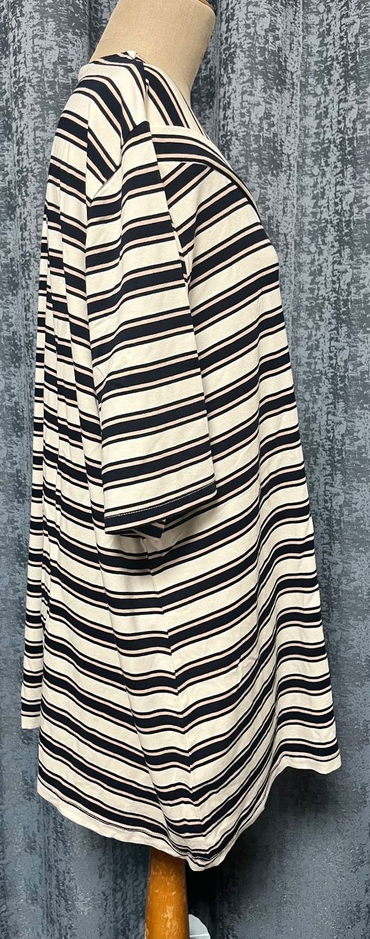 Ulla Popken T-shirt: Streifenshirt mit V-Ausschnitt, Grösse 50 – Nuovo (secondo la descrizione) da Eglisau venduto da regulmei 1