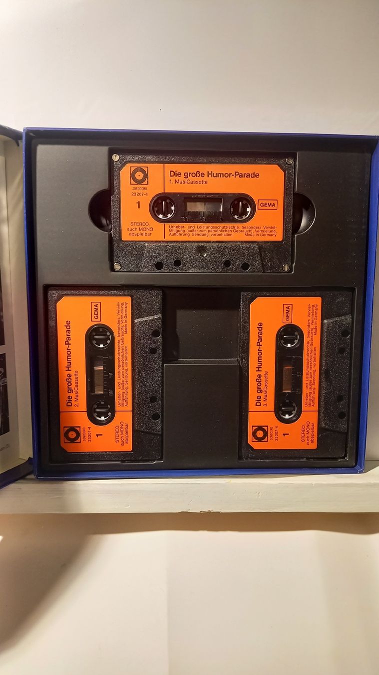 Musicassette: Die grosse Humor-Parade MusiCassette Box – Usato da St. Gallen venduto da Bir_Rer 2