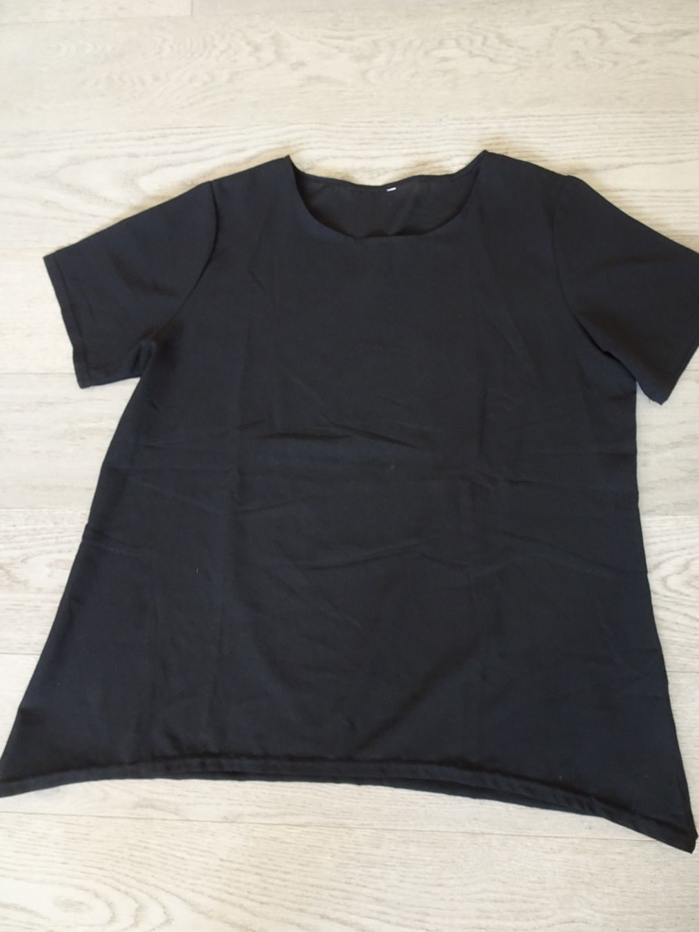 Top: Top schwarz Gr. 44 – Nuovo (secondo la descrizione) da Winterthur venduto da Riiita
