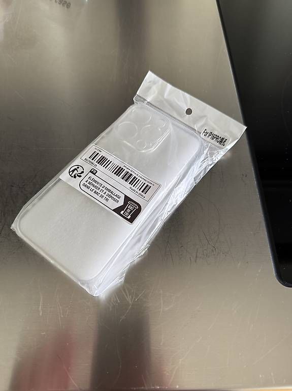 Coques & Protection écran: iPhone 16 Pro Handyhülle – D'occasion à Affoltern am Albis par MarkoCCN