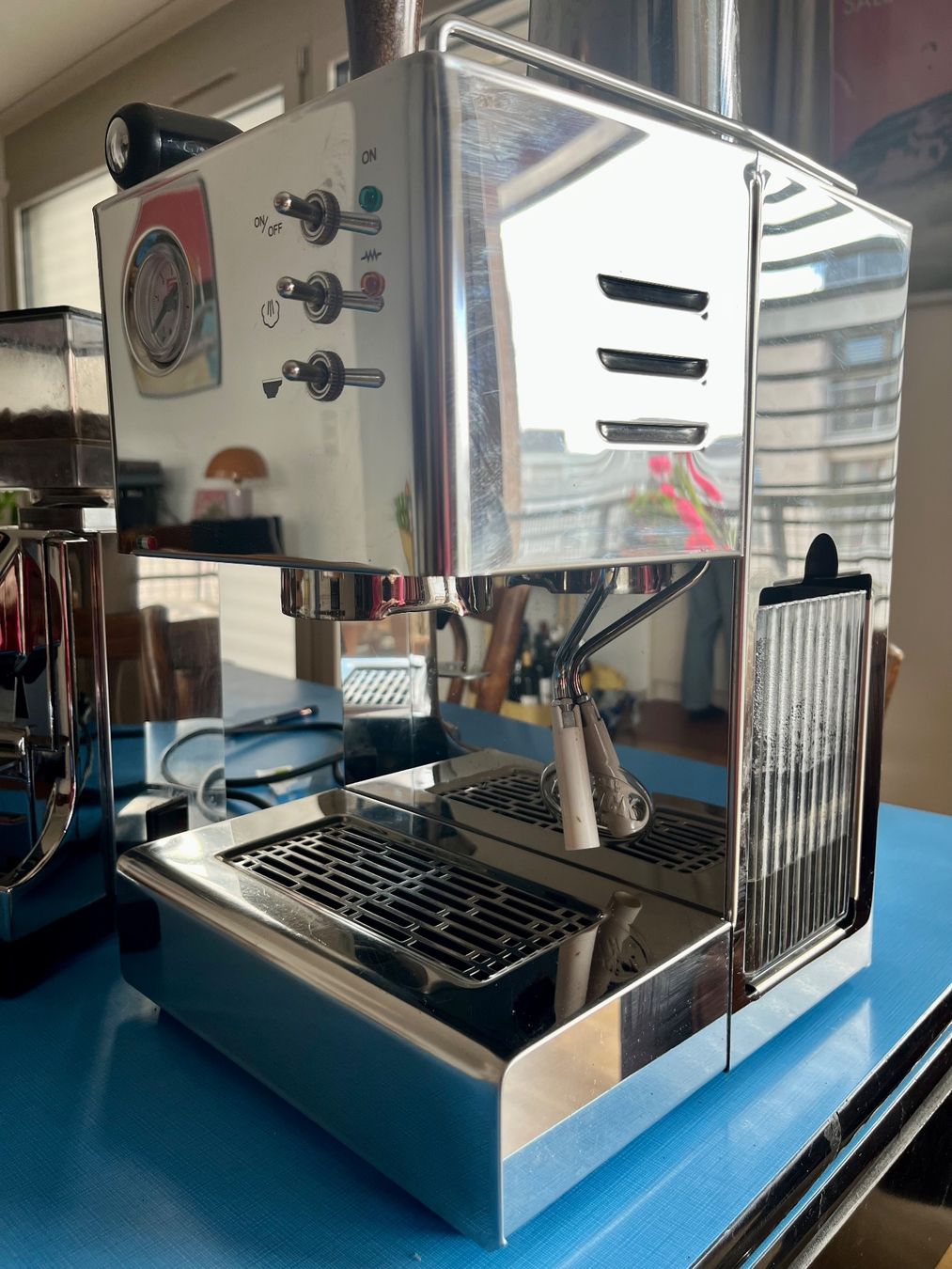 Quick Mill Machines à café & Machines à expresso: Quickmill Orione 3000 & Eureka Mignion MCI – D'occasion à Grand-Lancy par car_js7t 2