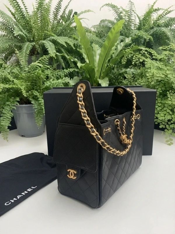 Chanel Sacs femmes: Chanel hobo 25 small wie neu – Neuf (Voir description) à Rüschlikon par megi 1
