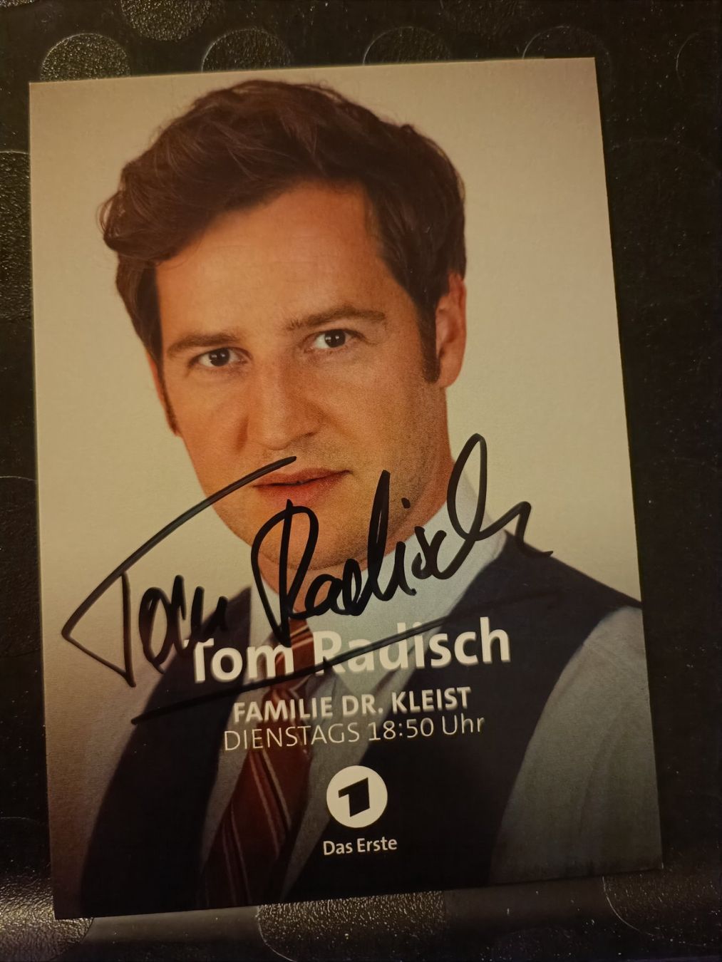 Autografi: Tom Radisch - handsignierte Autogrammkarte – Usato da Menziken venduto da Artographs