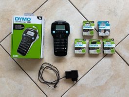 Dymo Etikettendrucker mit Patronen und Ladekabel