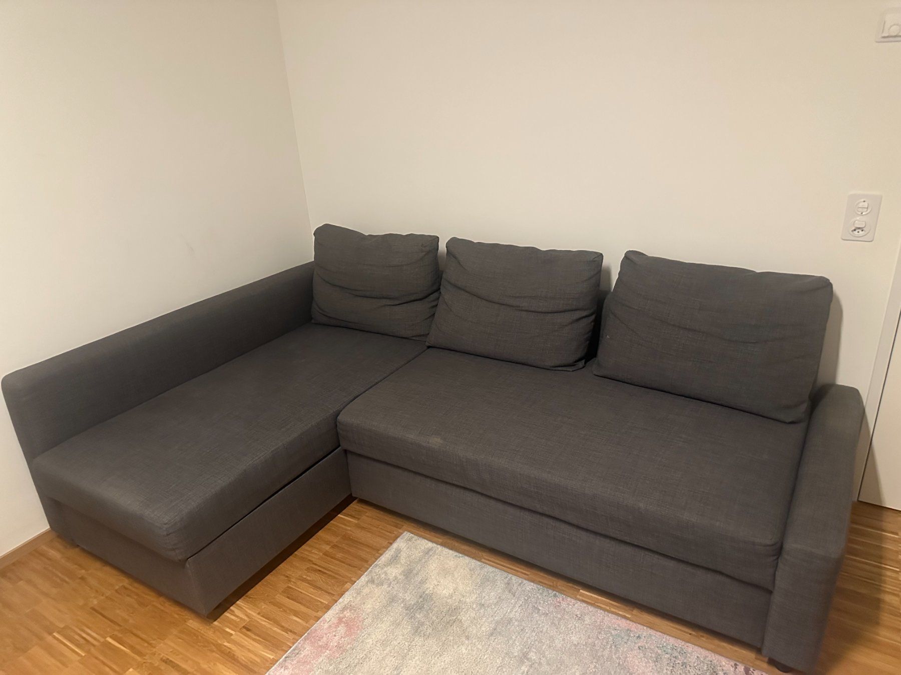 Divani: IKEA Corner sofa-bed with storage, Skiftebo dark grey – Usato da Zürich venduto da zac_y99h 1