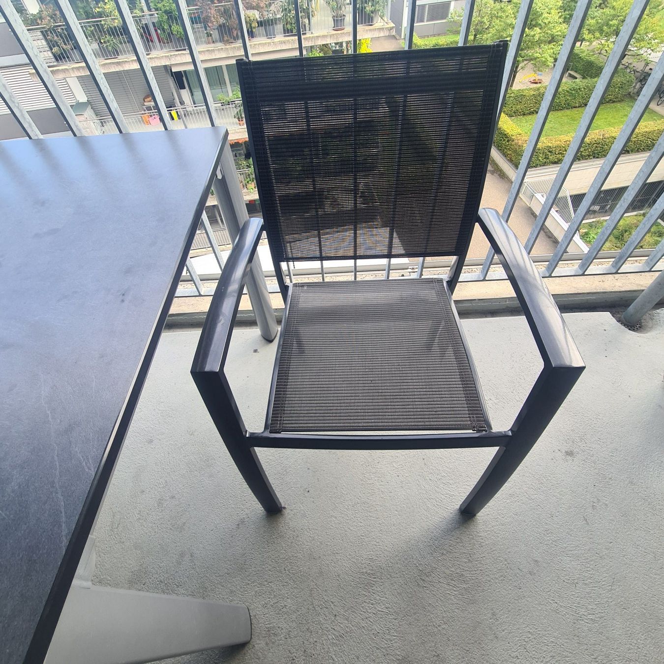 Tischset: Tisch mit 6 Stühlen, Top Zustand – Gebraucht aus Zürich von fre_9z7b 3