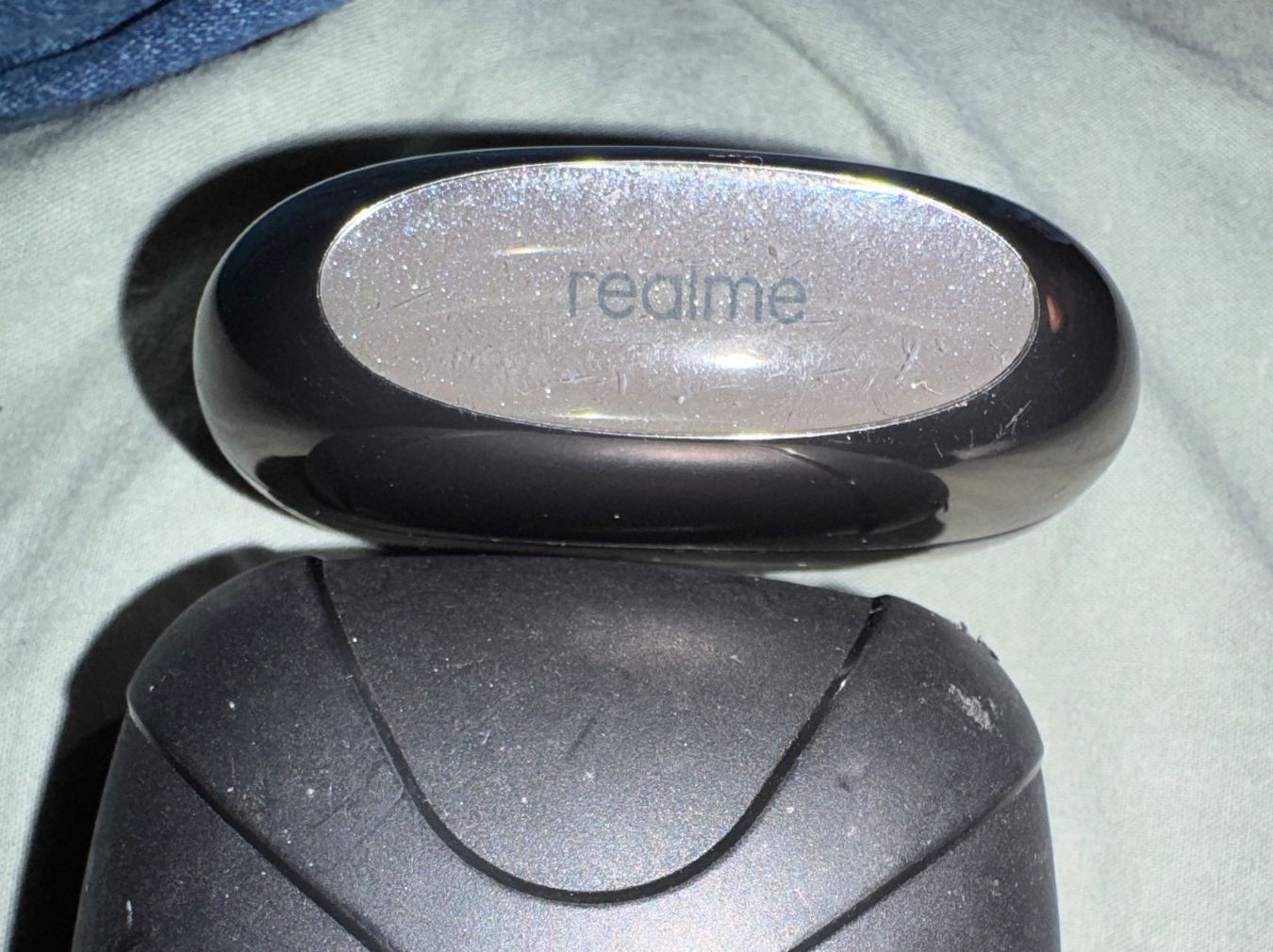Cuffie: realme Kopfhörer Ladecase – Usato da Adliswil venduto da Busys 2