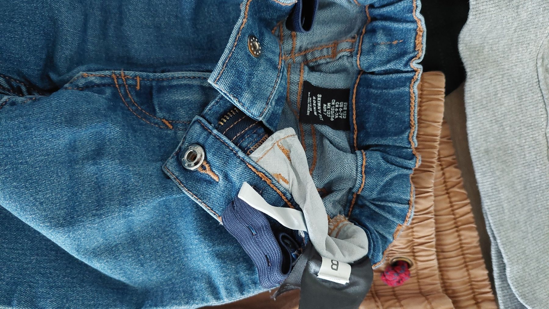 Lotti & Set di vestiti: Kleiderpaket Junge Gr 122 – Usato da Egolzwil venduto da mobiledeluxe 5