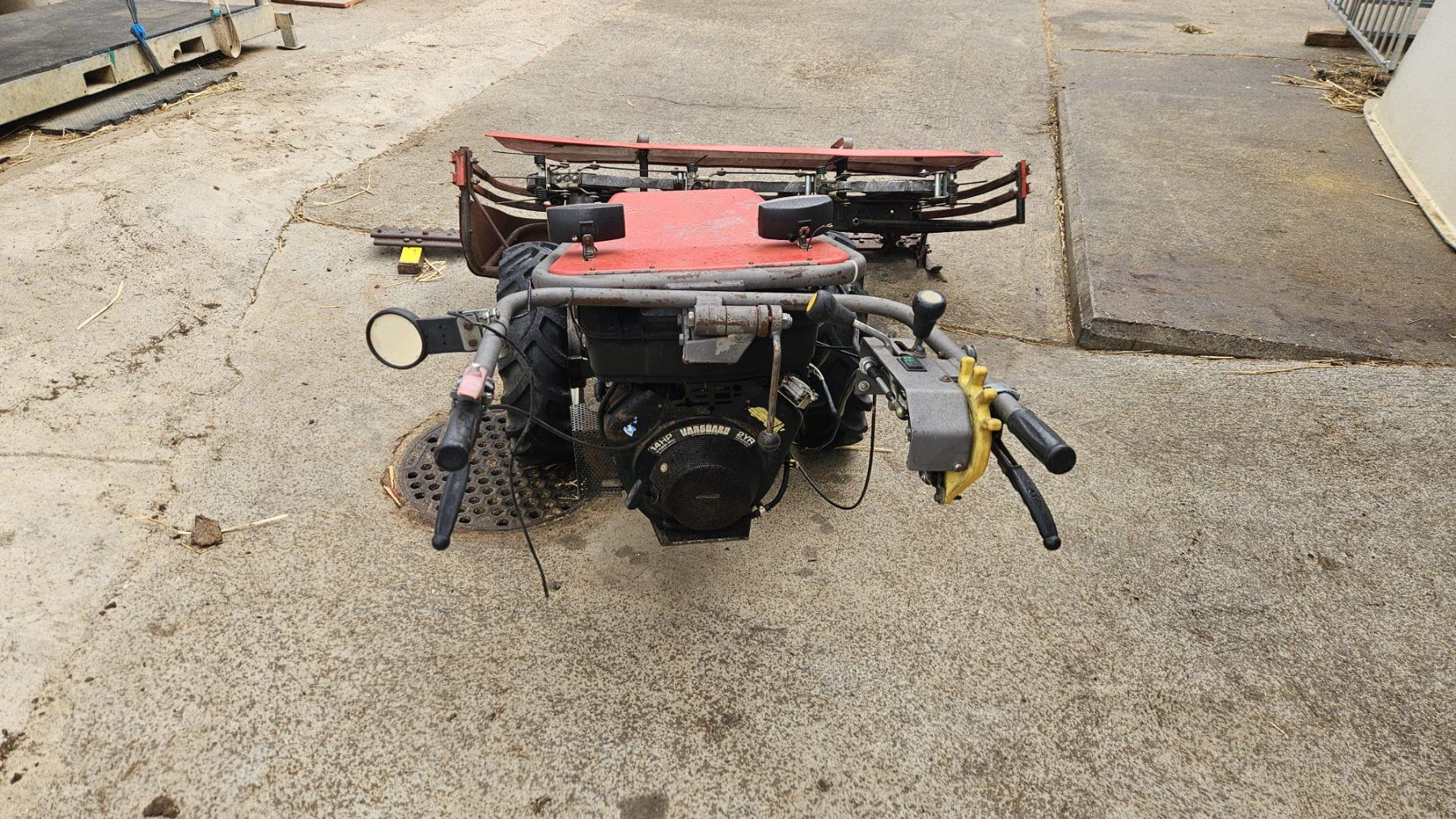 Aebi Alle Maschinen: Aebi Motormäher mit Bandeingrasung, Hydrostat – Gebraucht aus Gipf-Oberfrick von Fricktaler1803 3