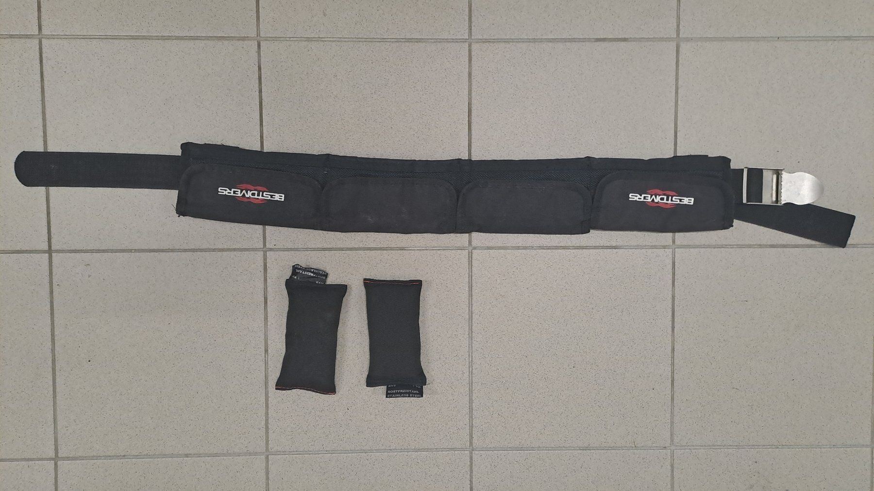 Mute per immersioni: Tauchgurt BestDivers inkl. 2 Gewichte – Usato da Caslano venduto da Welaberg