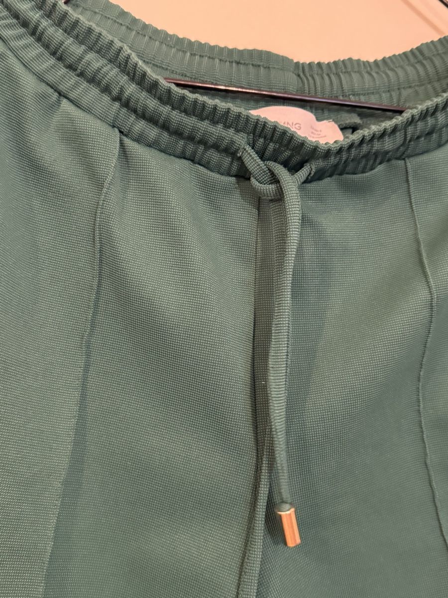 Mango Pantaloni: Stoffhose grün (Mango, Gr. S)  – Usato da Luzern venduto da vqu_8gks 3