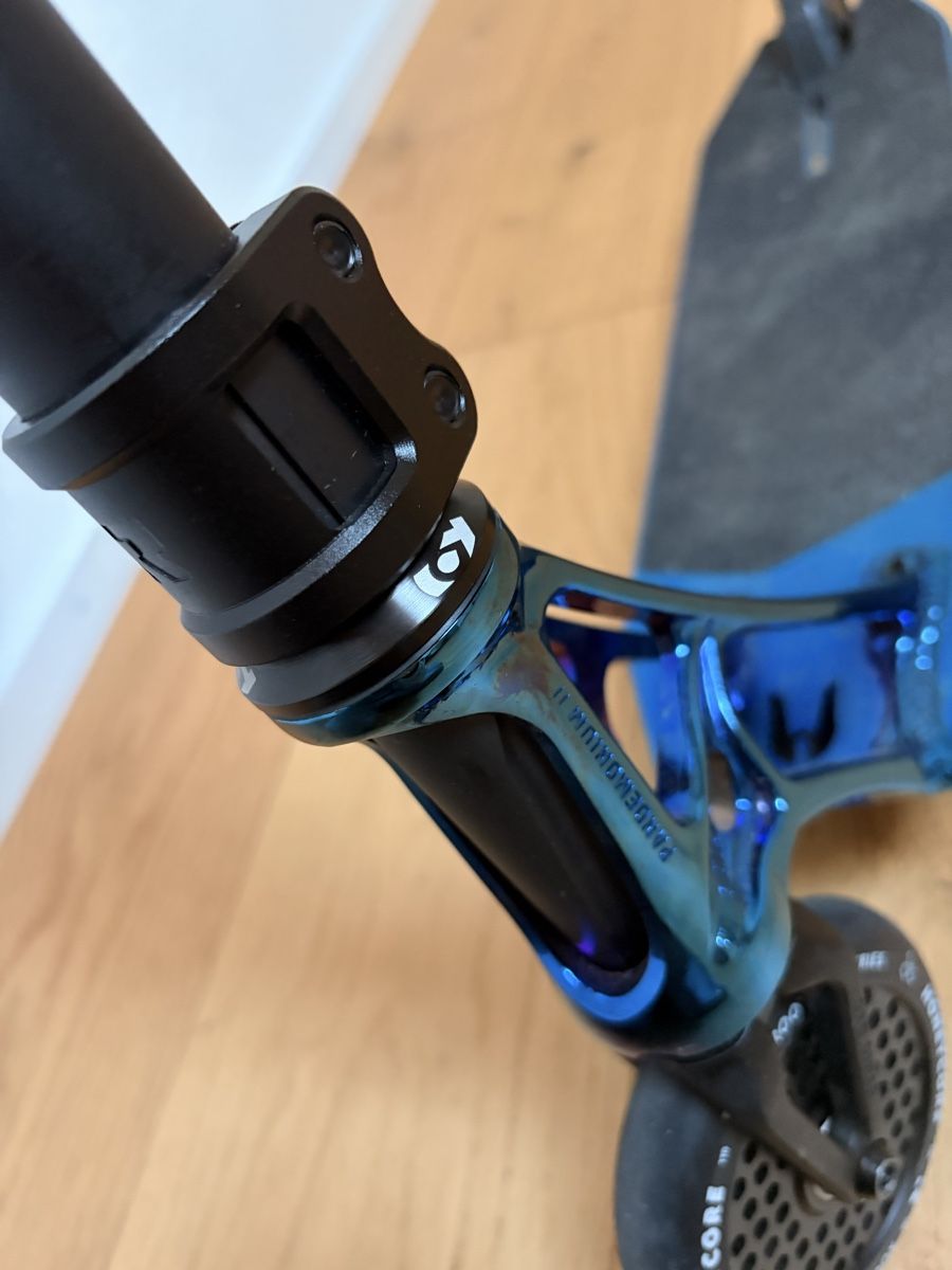 Kickboard: Costum scooter mit Pandemonium – Nuovo (secondo la descrizione) da Seelisberg venduto da Ernst_Tr 2