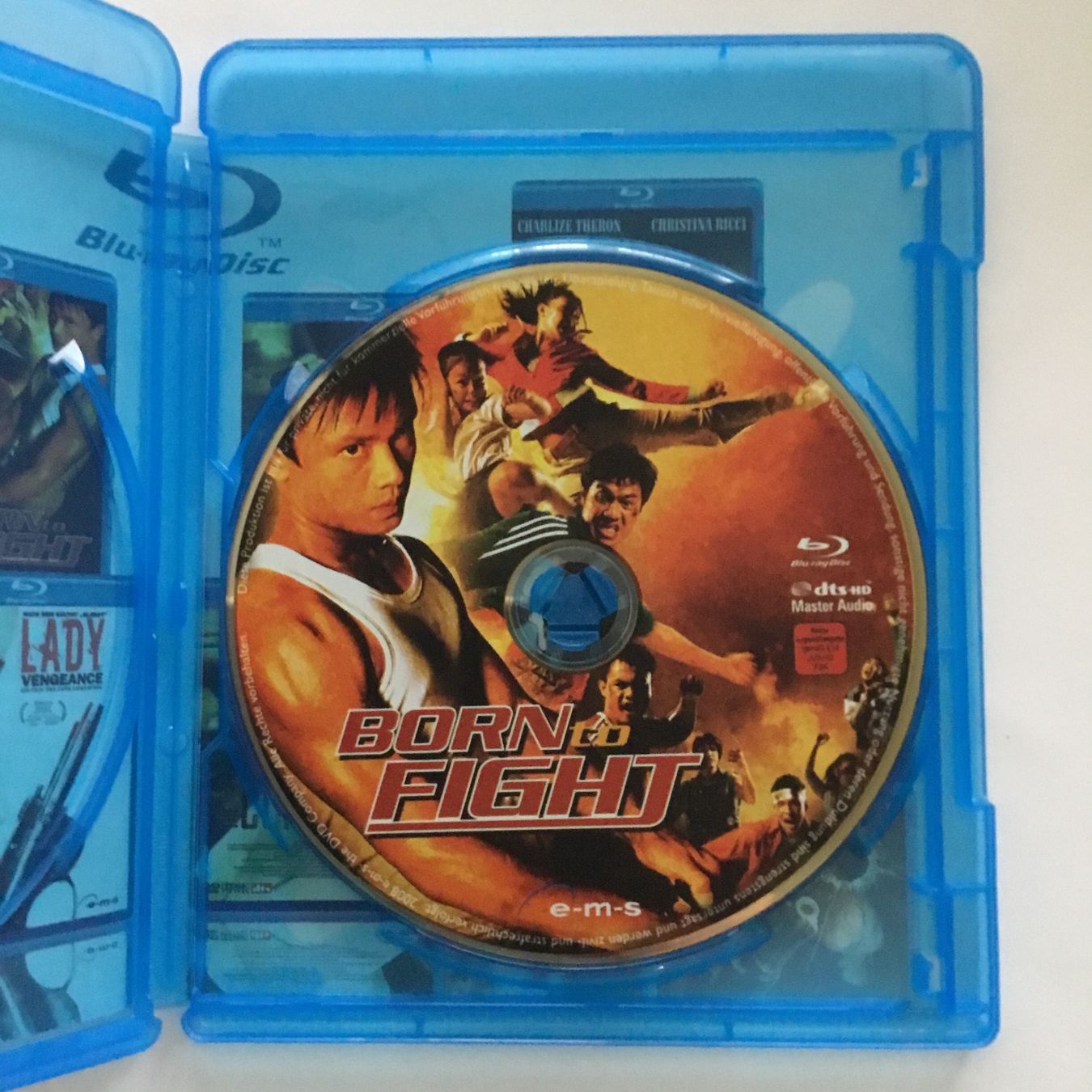 Alle DVDs: Born to Fight Blu Ray Selten – Neu (gemäss Beschreibung) aus Blauen von sternchen66 2