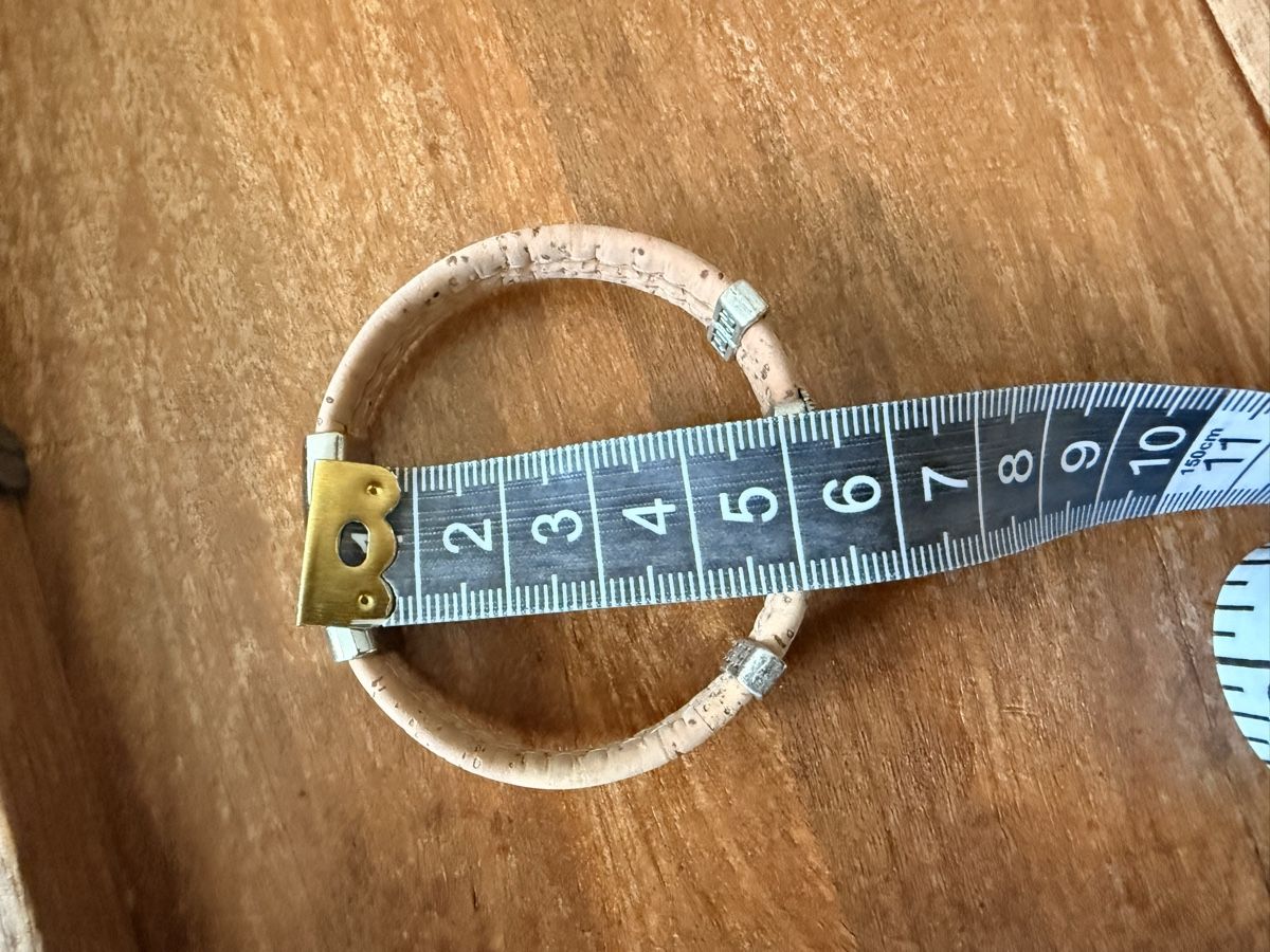 Armbänder & -reifen: Kork Armband mit Medaillon – Gebraucht aus Rorschacherberg von galylea 4