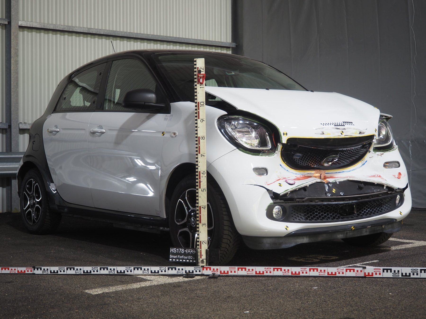 Smart Autos: Smart ForFour EQ – Defekt aus Vauffelin von DTC-pSi