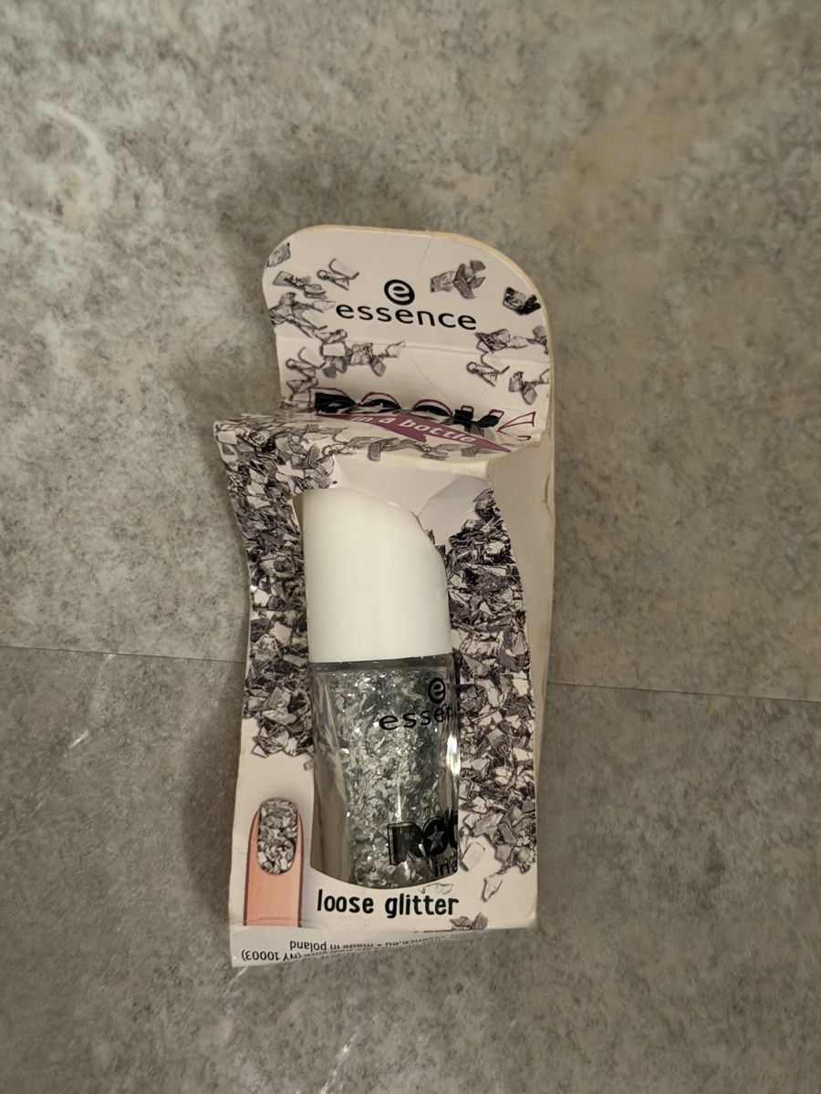 Unghie finte: Nagelglitzer Essence 17 Stk. – Nuovo e nell'imballaggio originale da Liestal venduto da snn_wcs2 3