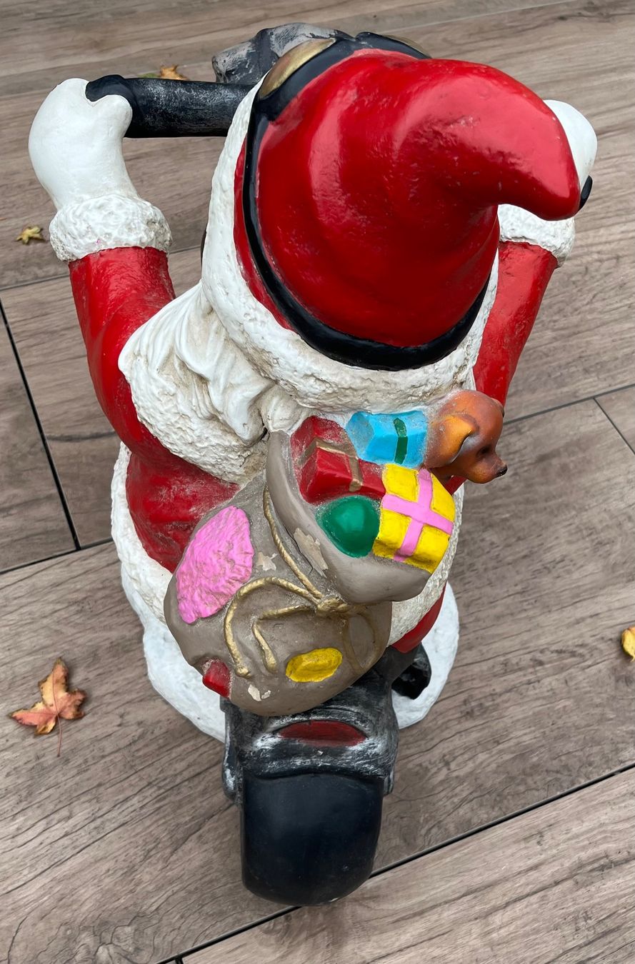 Figuren: Weihnachtsmann auf Motorrad – Gebraucht aus Rothrist von yvvilla 2