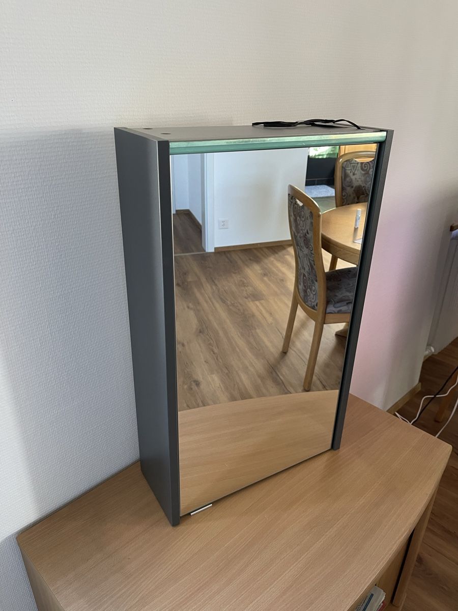 Spiegelschränke: Fackelmann Spiegelschrank – Neu (gemäss Beschreibung) aus Bätterkinden von pfote1