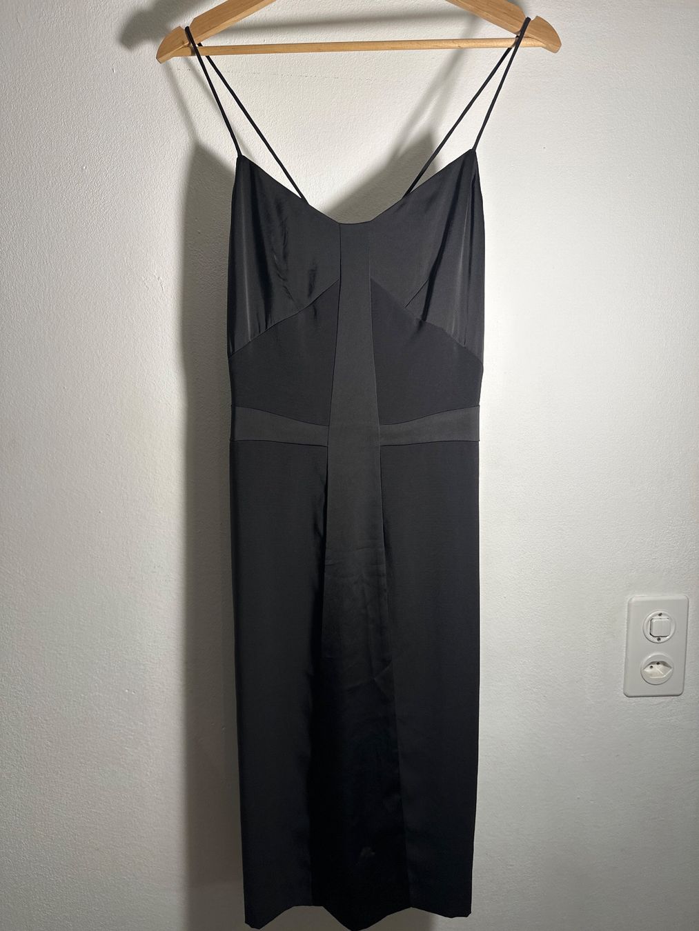 H&M Vestiti: Cocktailkleid H&M schwarz Gr. M – Usato da Zürich venduto da mbu_5f9r