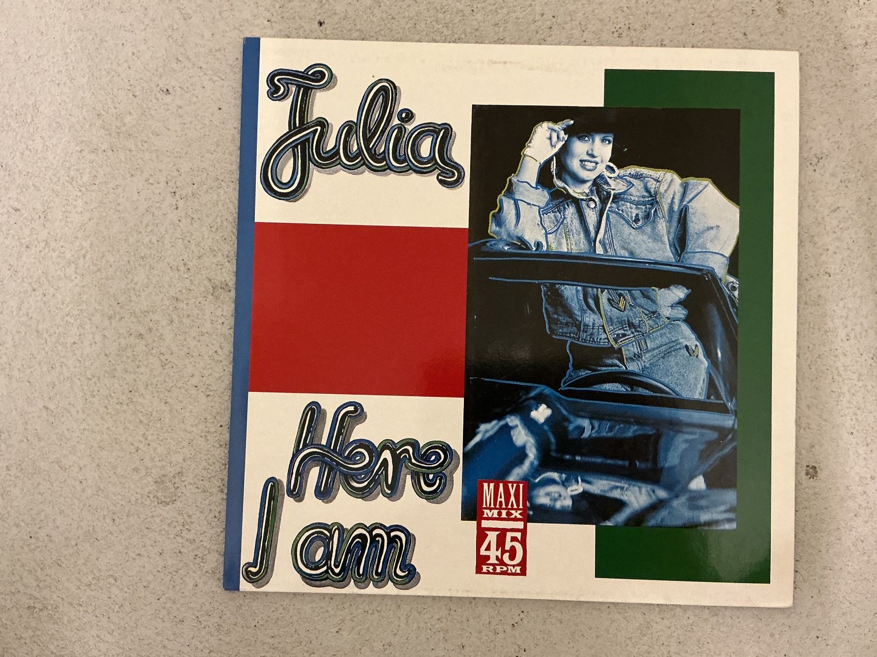 Vinyles: Julia Maxi-Single - Here I Am – D'occasion à Winterthur par Tumko_7_Vinyl