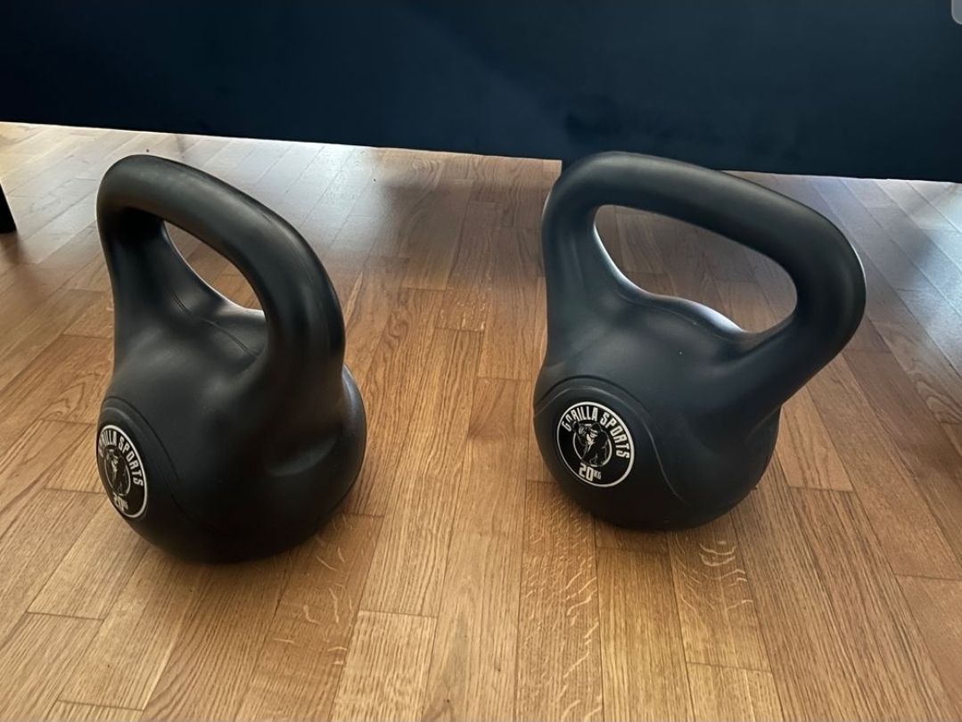 Manubri & Pesi: Kettlebells 2x20kg – Nuovo (secondo la descrizione) da Zürich venduto da thehulk01