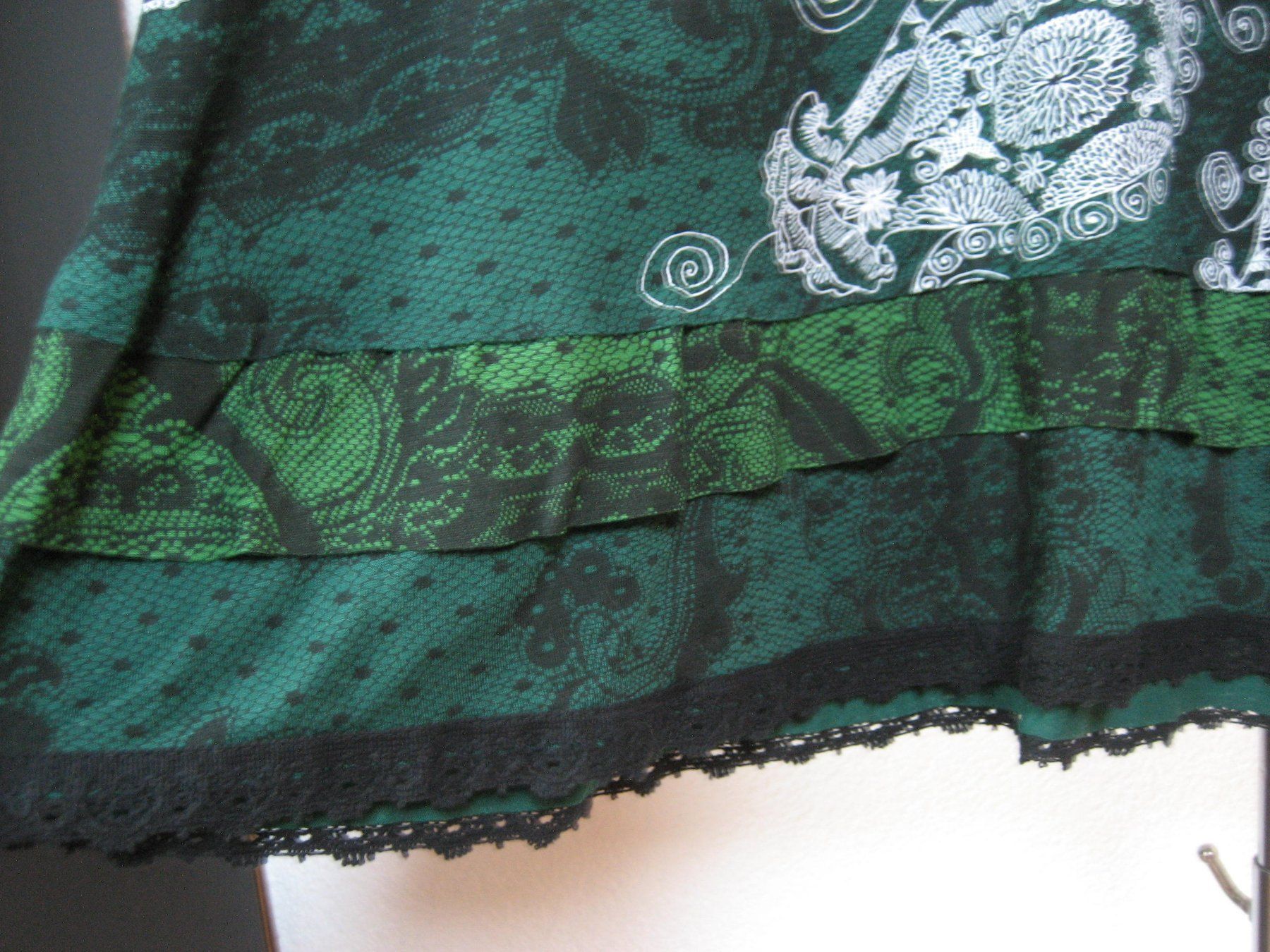 Desigual Gonne: Jupe Desigual taille M, neuve – Nuovo e nell'imballaggio originale da Delémont venduto da marryb 2