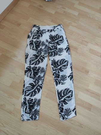 Schöne Sommerhose, Strandhose Millenium Gr. S