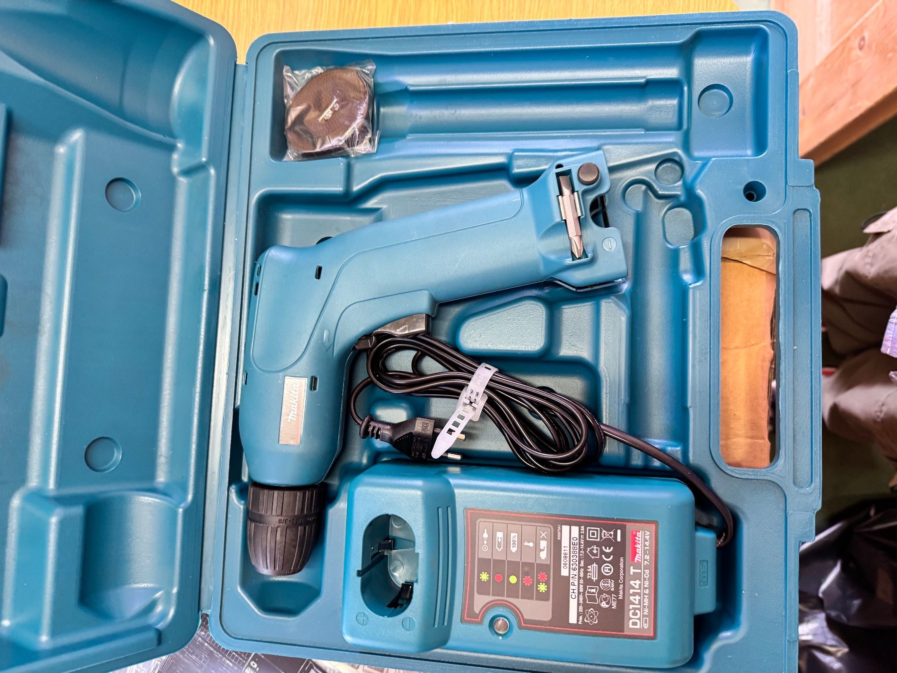 Makita Bohrmaschinen: Makita 7.2 Volt Akkuschrauber – Neu und originalverpackt aus Lenk im Simmental von trampeltier61