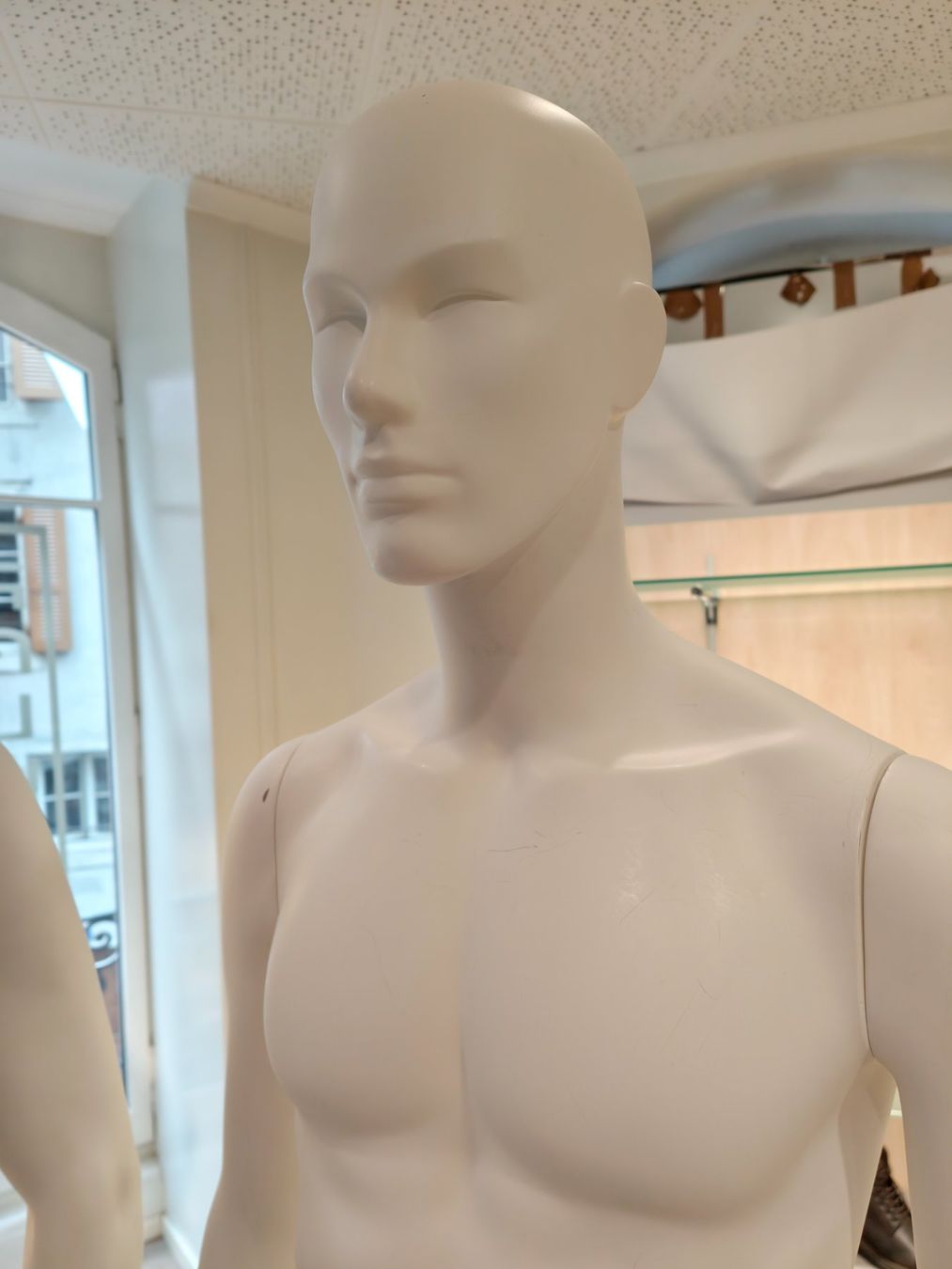 Allestimento di negozi e stand fieristici: Mannequins homme ALMAX – Usato da lausanne venduto da winwin03 3
