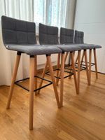 2x2 Stilvolle Bar- Hochstühle-Holzbeine,  Top Zustand, Preis