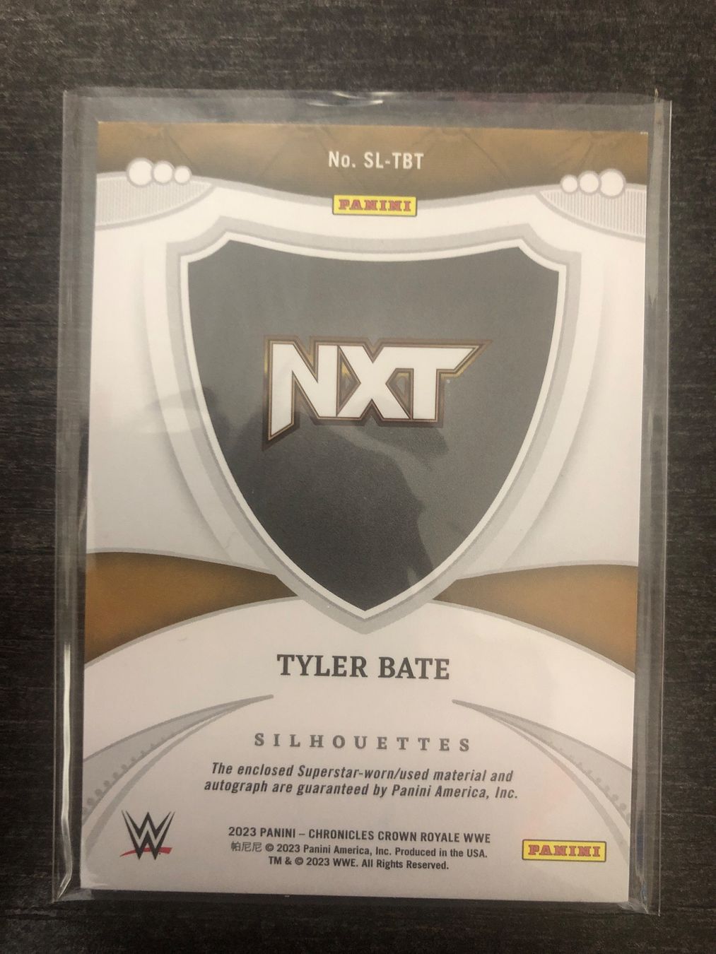 Topps Carte collezionabili: Panini Crown Royal WWE Tyler Bate patch-Auto /99 – Usato da Wangenried venduto da Garagara 1
