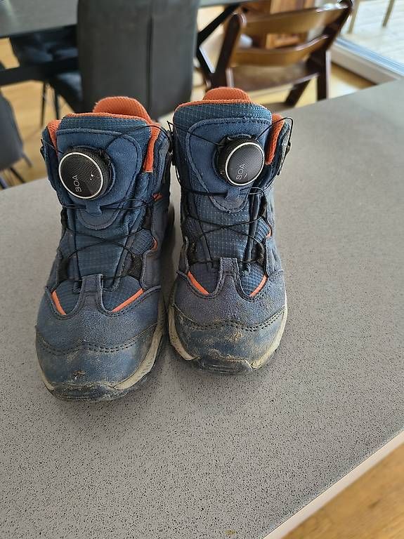 Schuhe für Jungen: Meindl Kinder-Wanderschuhe – Gebraucht aus Lachen SZ von Knobel83