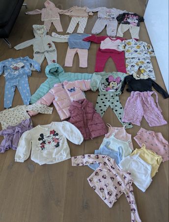 Xxl Kleiderpaket mädchen 92/98 nur von Kind getragen 
