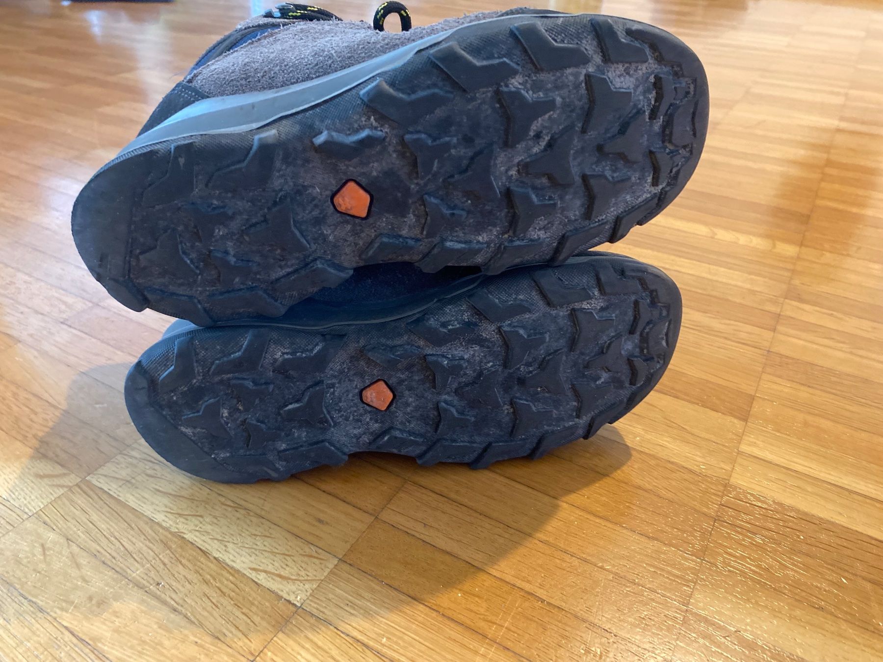 Decathlon Schuhe für Jungen: Chaussure de randonnée garçon – Gebraucht aus Basel von OK2010 3