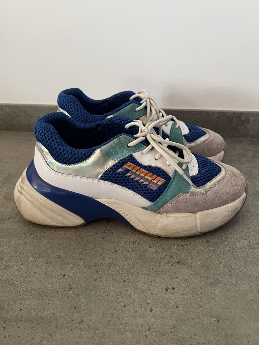 Pinko Scarpe da donna: Pinko sneakers - Size 40 – Usato da Cama venduto da UnleashdByAna