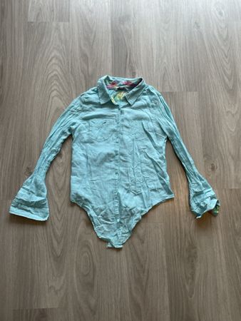 Lockere Sommerbluse, hellblau, Gr. 38, Top Zustand!