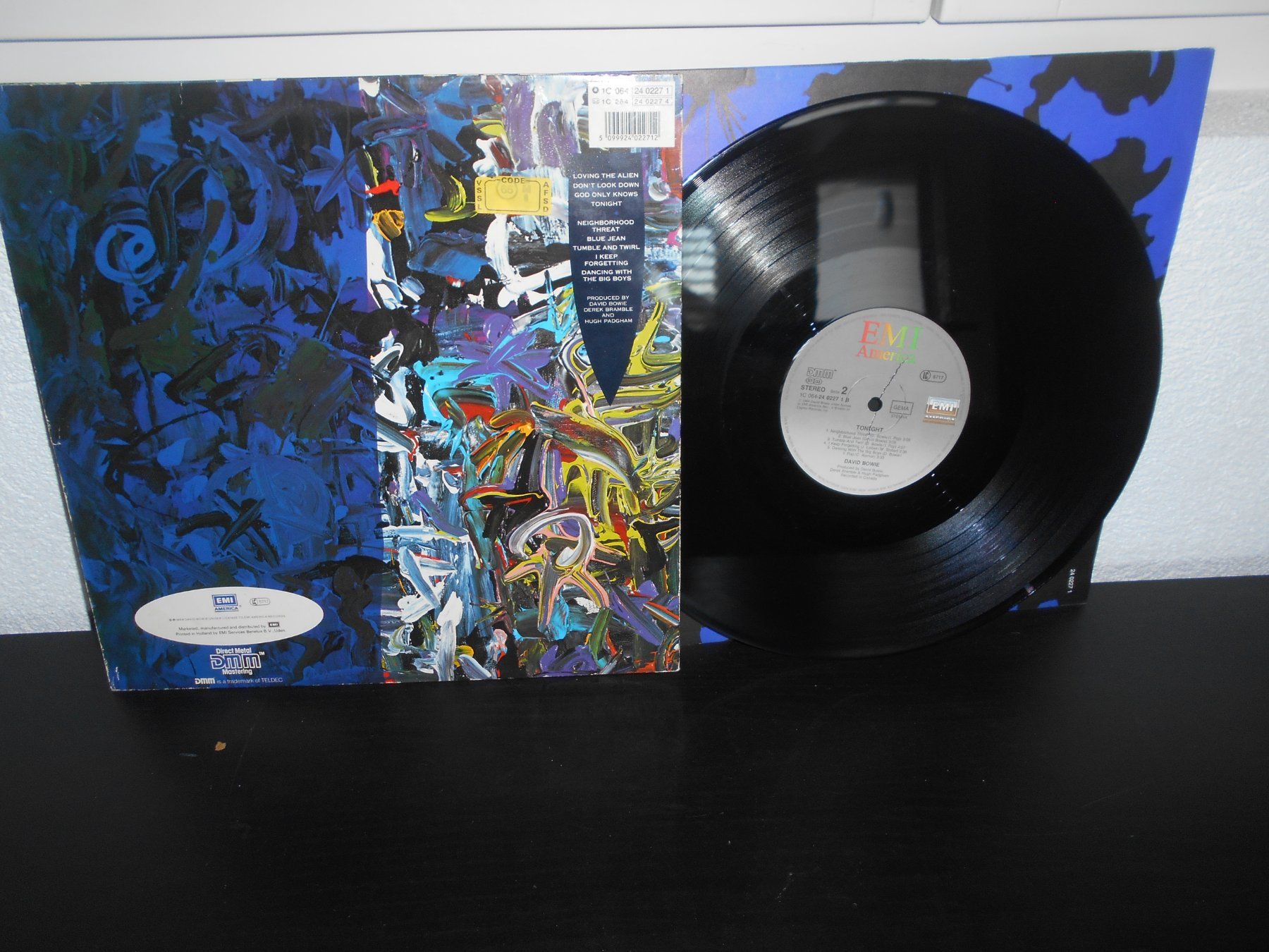 Vinyles: David Bowie – Tonight / 1984 – D'occasion à Aarberg par witchhunter01 1