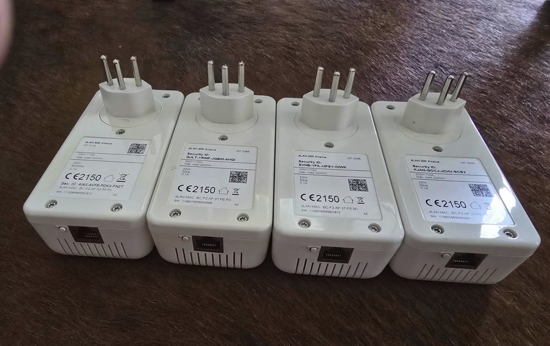Devolo Unità & Adattatore: Lot de 4 adaptateurs CPL devolo dLAN AVplus – Usato da Vesin venduto da Magicolo 2