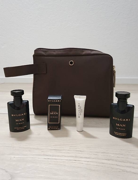 Custodie per cosmetici: BULGARI Herren Necessaire – Nuovo (secondo la descrizione) da Staffelbach venduto da MrMH