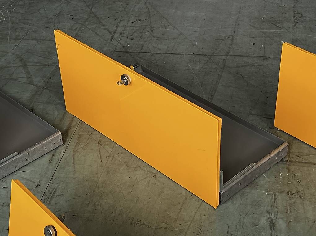 Portes: USM Haller Türe / Auszug – D'occasion à Kreuzlingen par polychromos 1