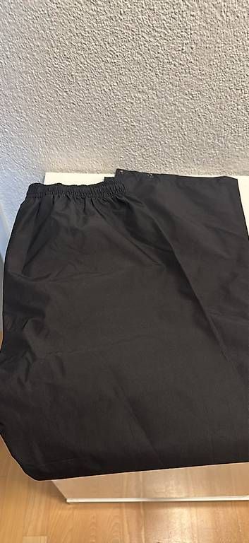 Lotti & Set di vestiti: Regenkleider Grösse 152 – Usato da Kriens venduto da Eveline_Kriens 2