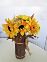 Komposition mit Sonnenblumen