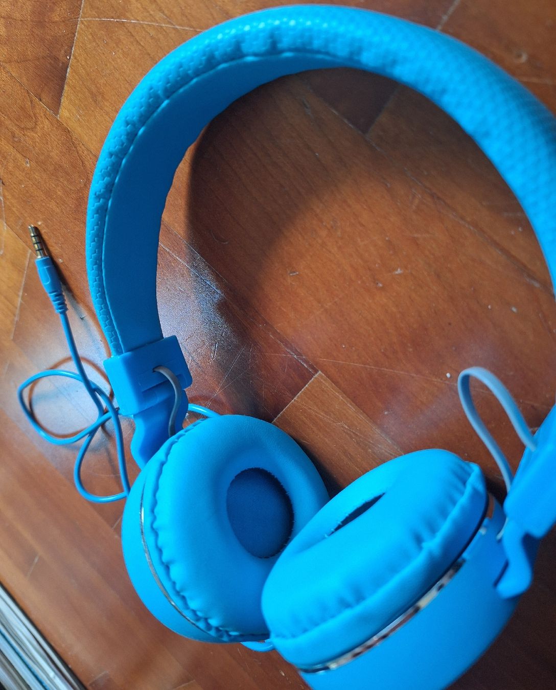 Cuffie: Casque audio bleu clair – Nuovo (secondo la descrizione) da Marly venduto da pau_dn8k 1