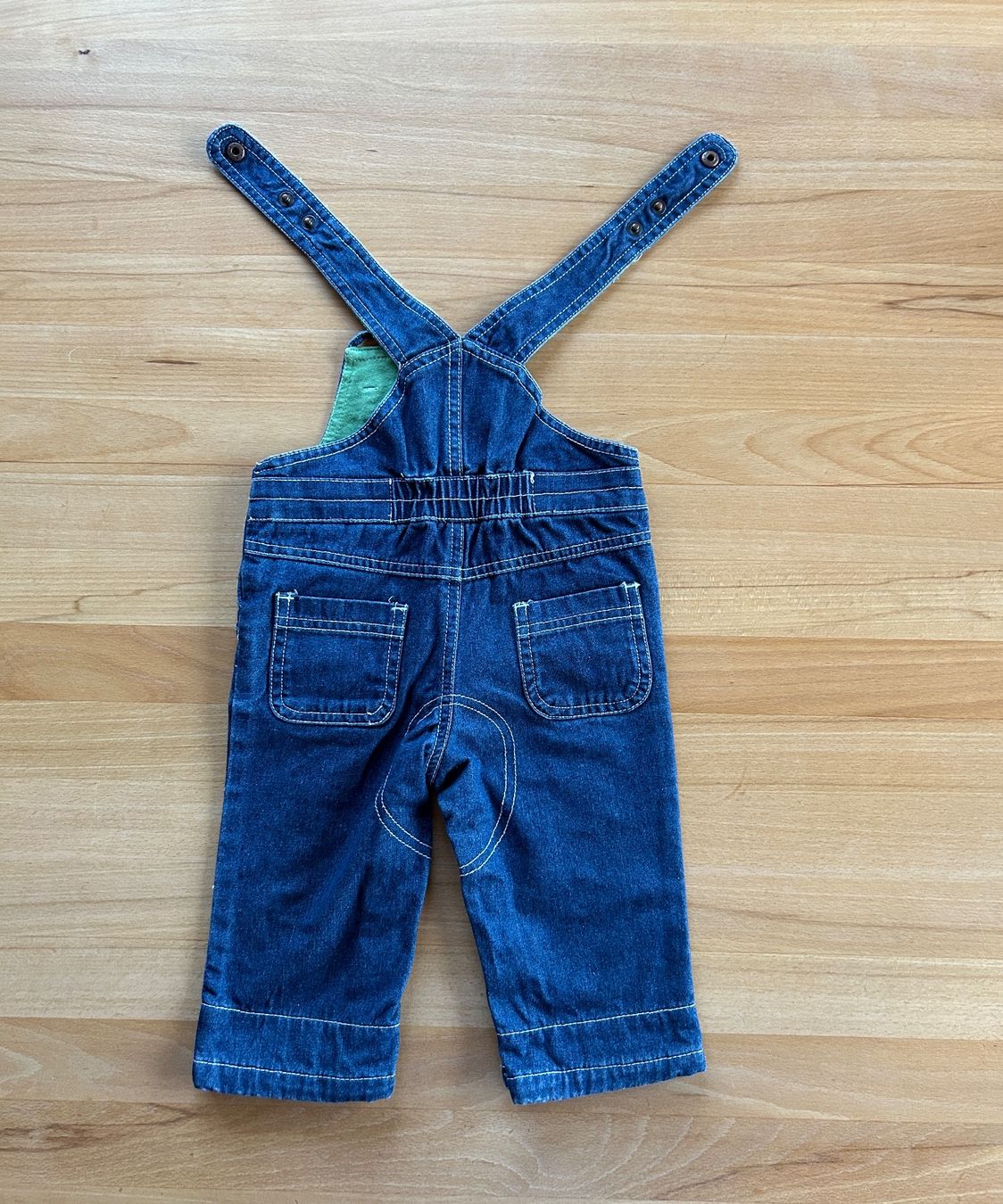 Pantaloni: Blaue Latzhosen-Jeans Grösse 68 – Usato da Grosswangen venduto da che_gr 2